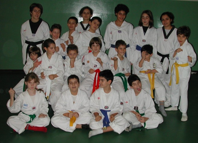 Guppo-medi02.jpg (93154 byte)